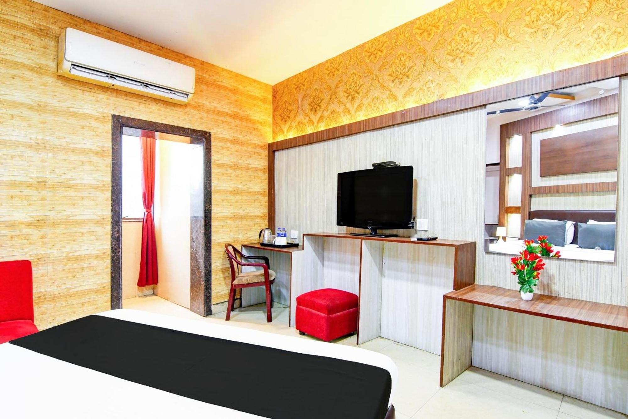 Super Collection O Karaya Road Formerly New Diamond Kolkata